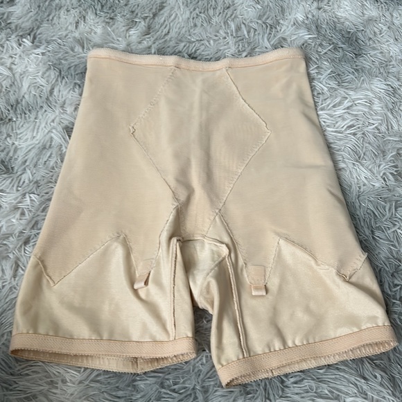 Lily of France Vintage shapewear shorts from the Under Scene line Style # 874 - Picture 3 of 5